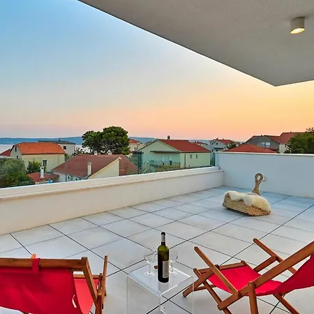 Lodi Сasa de vacaciones Kaštela