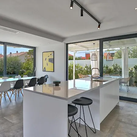 Lodi بيت للعطل *